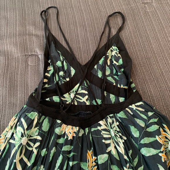 Urban Outfitters Floral Jumpsuit Wide Leg Palazzo Pants Black Green Size S - Picture 9 of 16